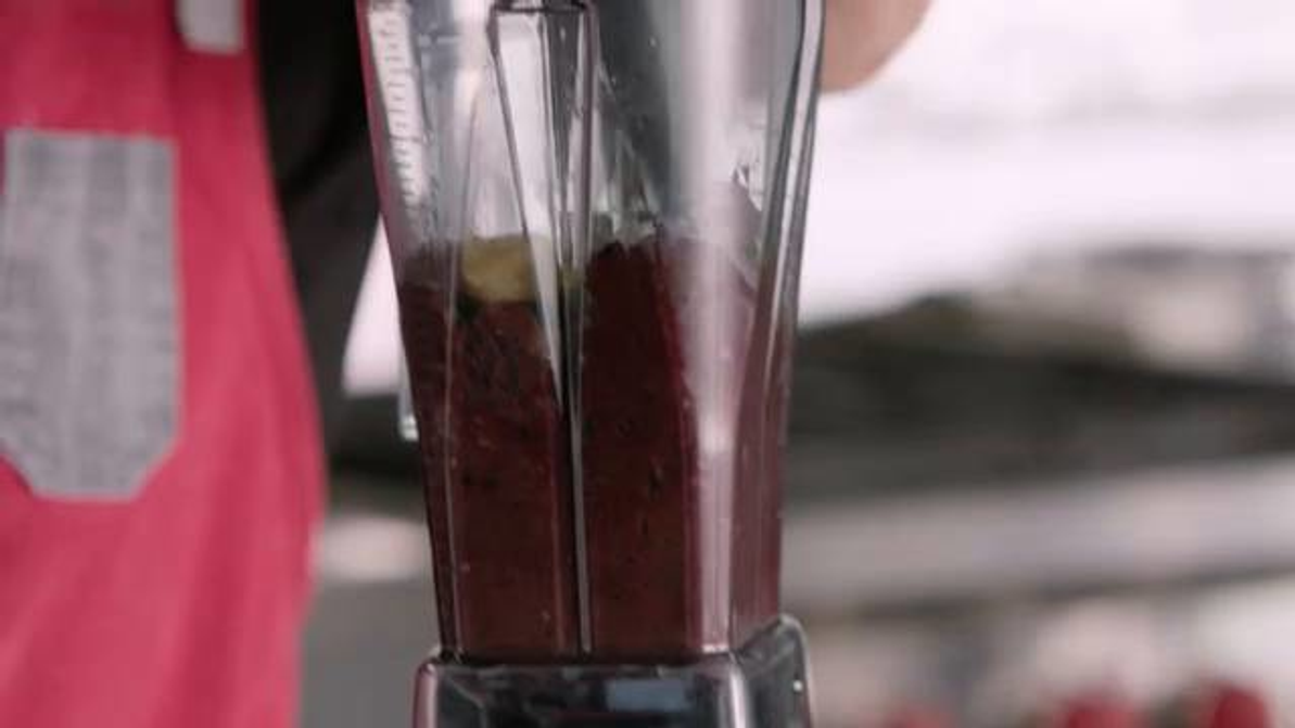 Video Overview  Acai Bowl With The Vitamix Vita-Prep 3 Commercial