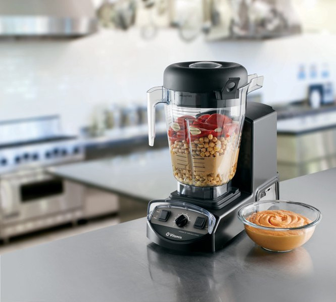 Vitamix XL 5201 Capacity Blending System 1.5gal & 64oz Containers