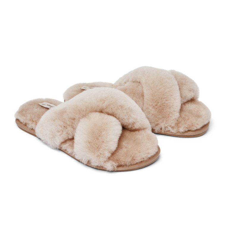Beige crossover sheepskin slippers