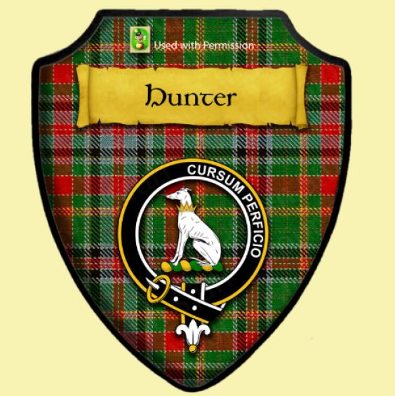 Hunter Modern Tartan Crest Black Garden Flag - Gold Thistle Style