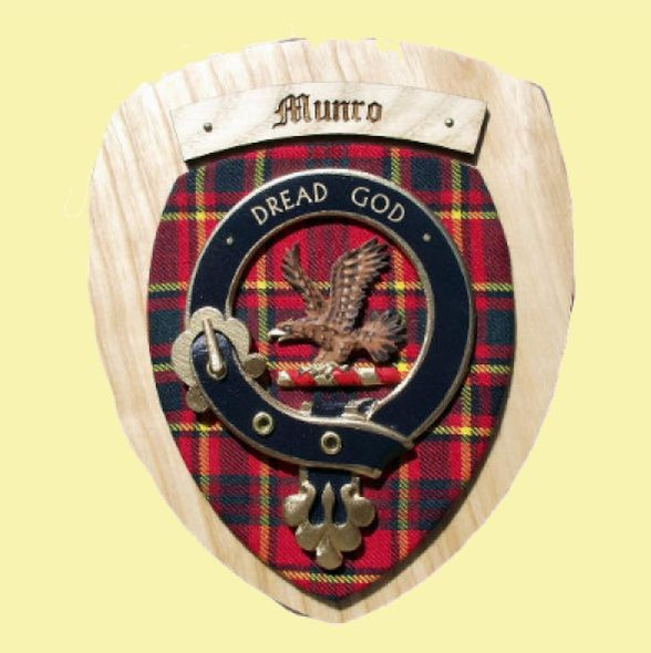 Munro Clan Crest Tartan 7 x 8 Woodcarver Wooden Wall Plaque 