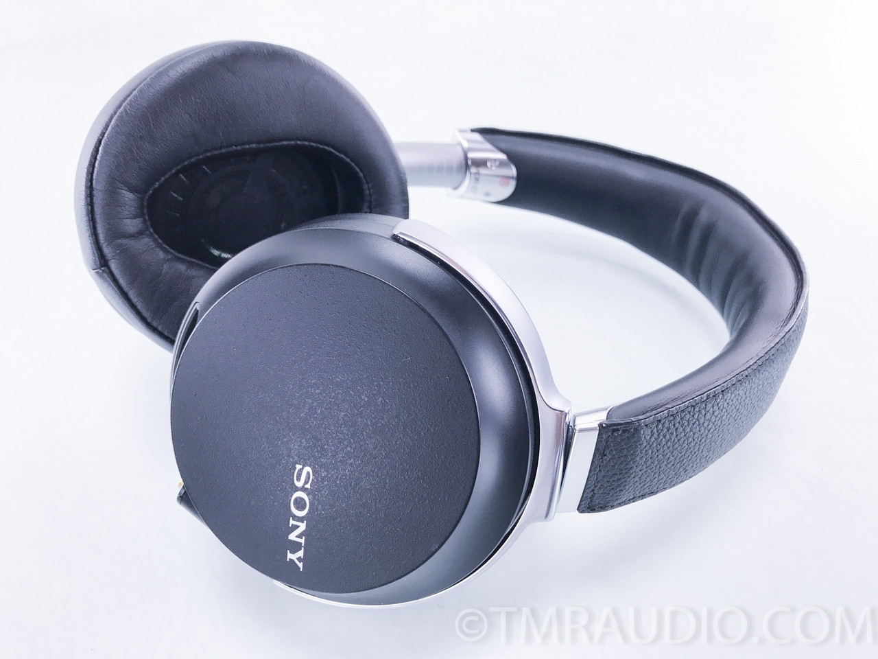 Sony MDR-Z7 Closed Back Over-Ear Headphones - The Music Room