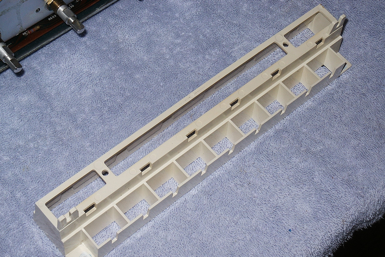 Marantz 2325 Vintage AM/FM Stereo Receiver with Wood Case