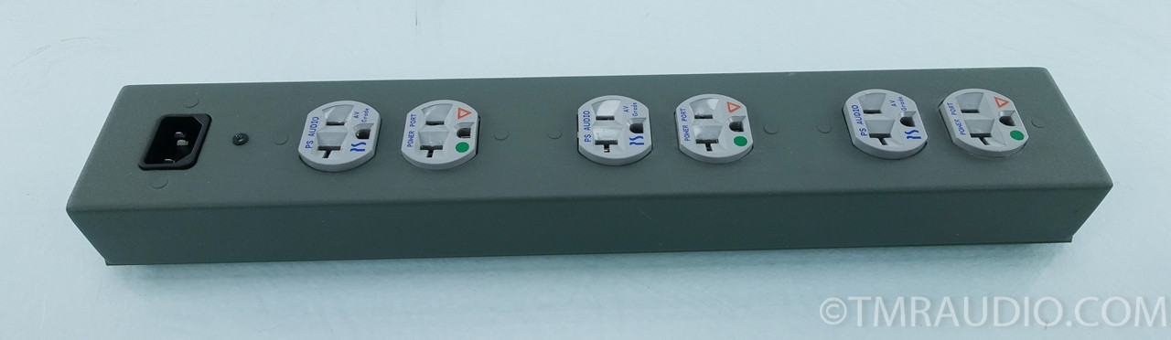PS Audio Juice Bar Power Strip - The Music Room