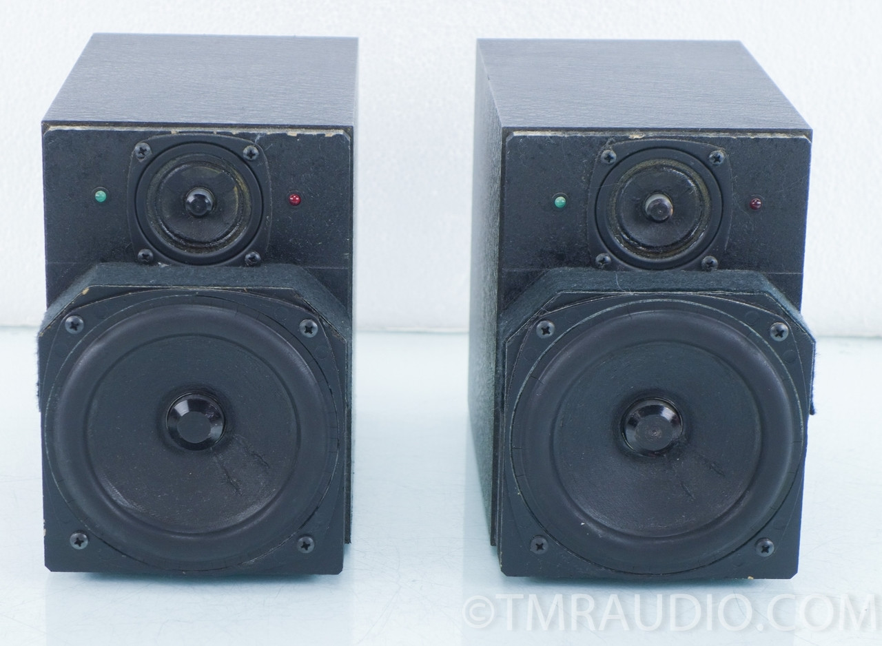 Sequerra Pyramid Metronome Model 7 