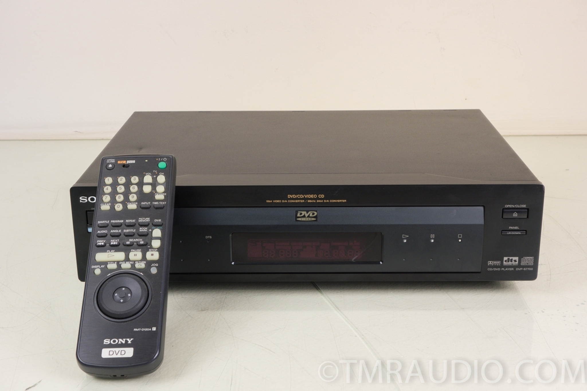 Sony DVP-S7700 Reference CD / DVD Player