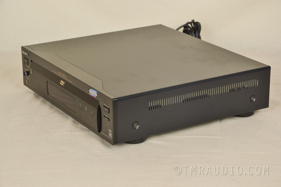 Sony DVP-S7000 CD / DVD Player in Factory Box; Excellent