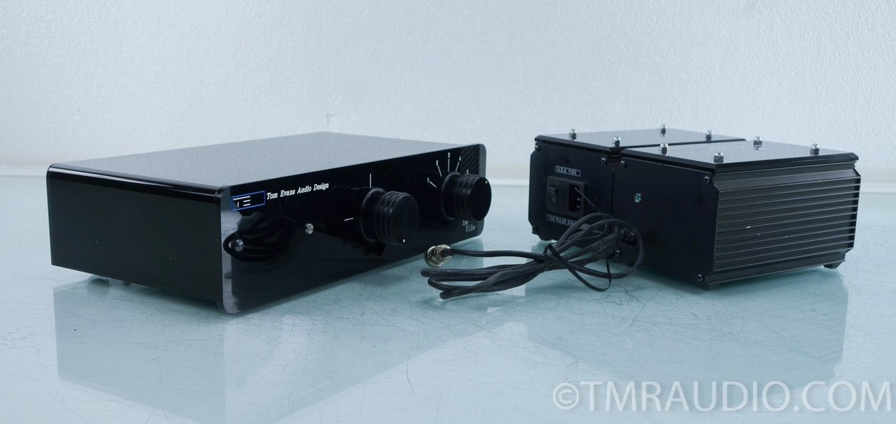 Tom Evans The Vibe Preamplifier; Pulse Power Supply; Phono The Music Room