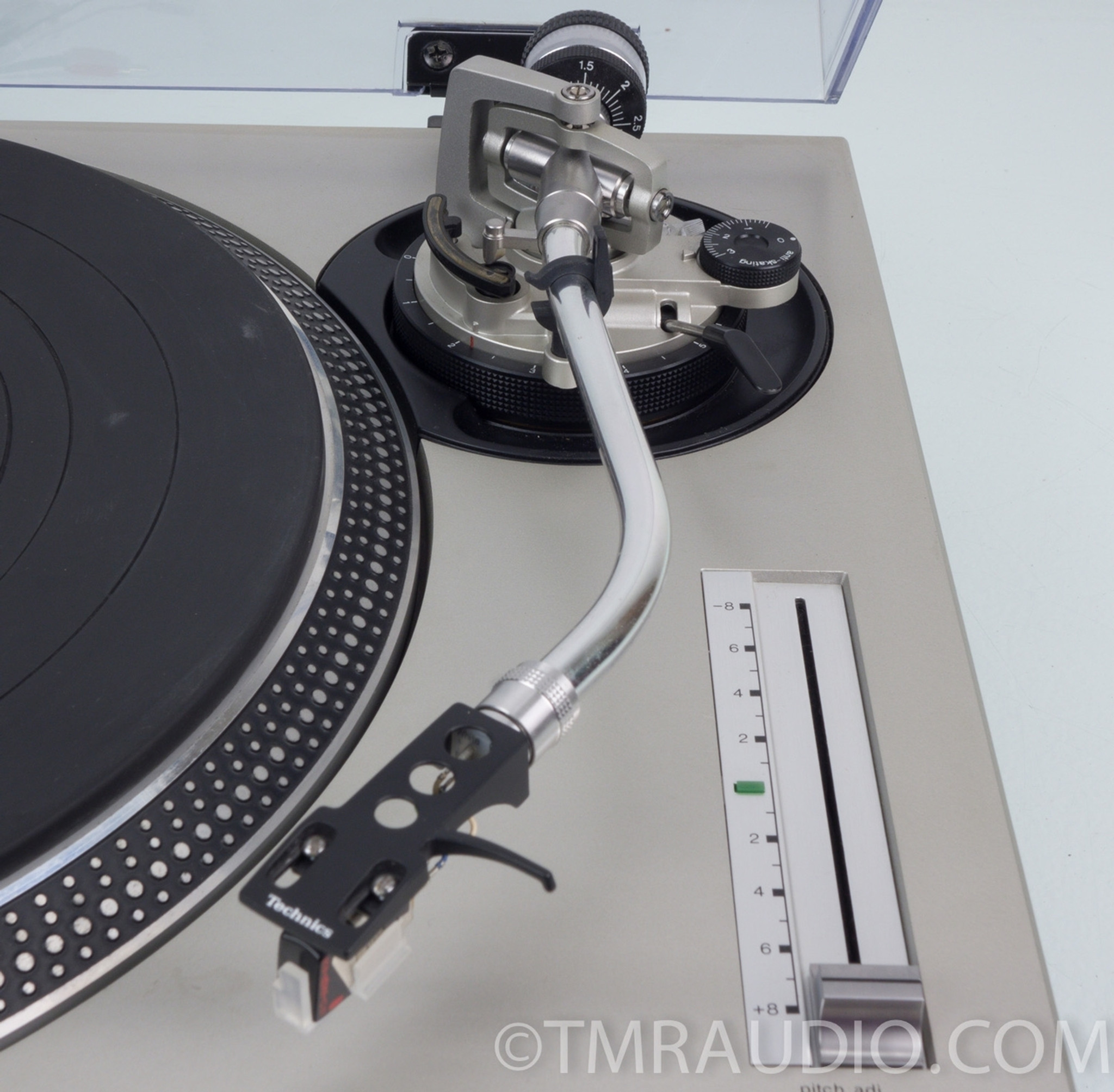 Technics SL1200MK2 Turntable w/ Stanton 681eee Cartridge; SL1200