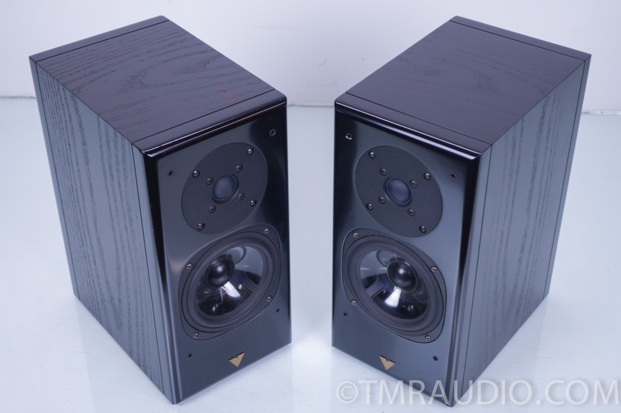 vienna acoustics bookshelf speakers
