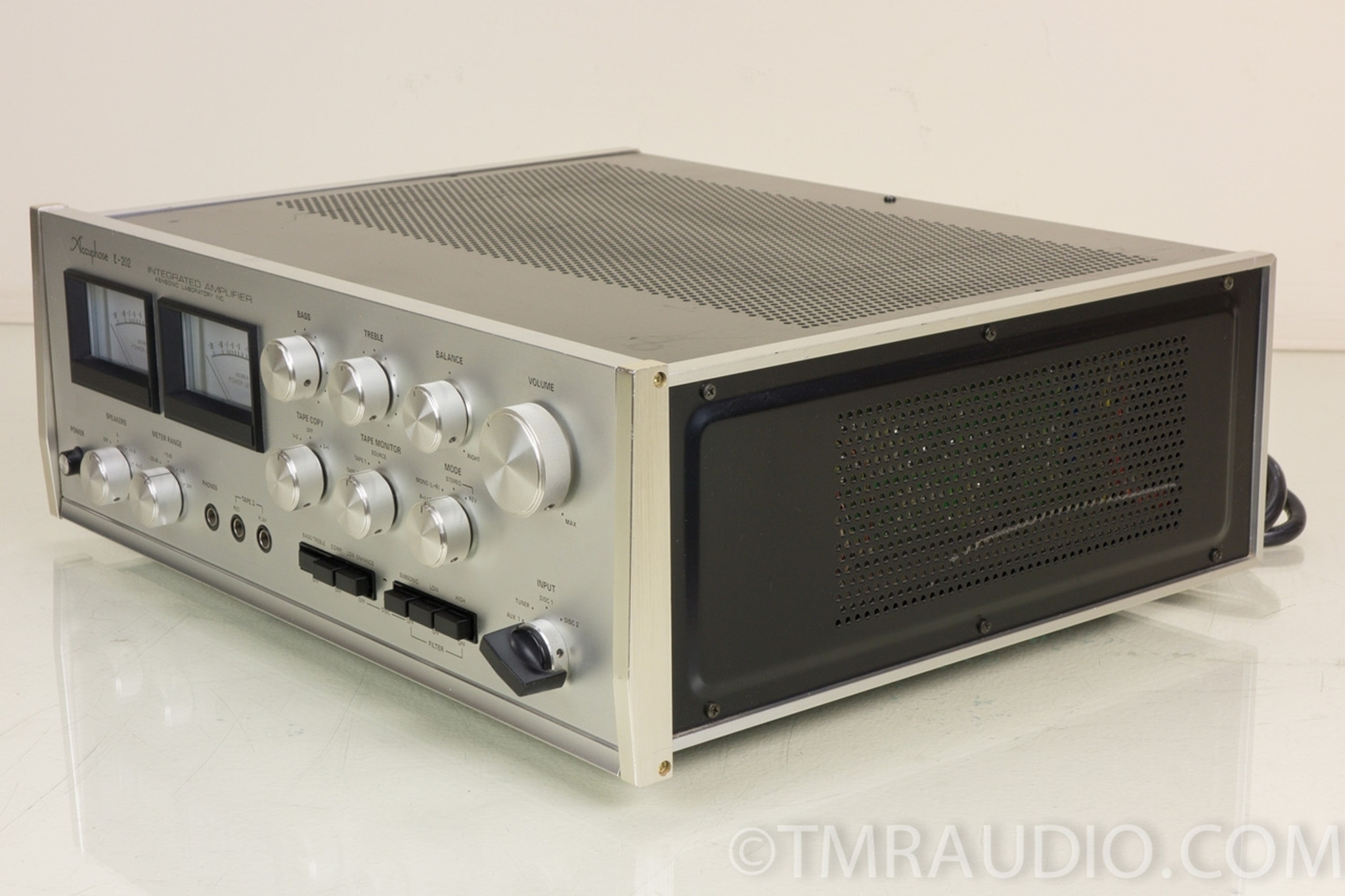 Accuphase E-202 Vintage Stereo Integrated Amplifier; 100