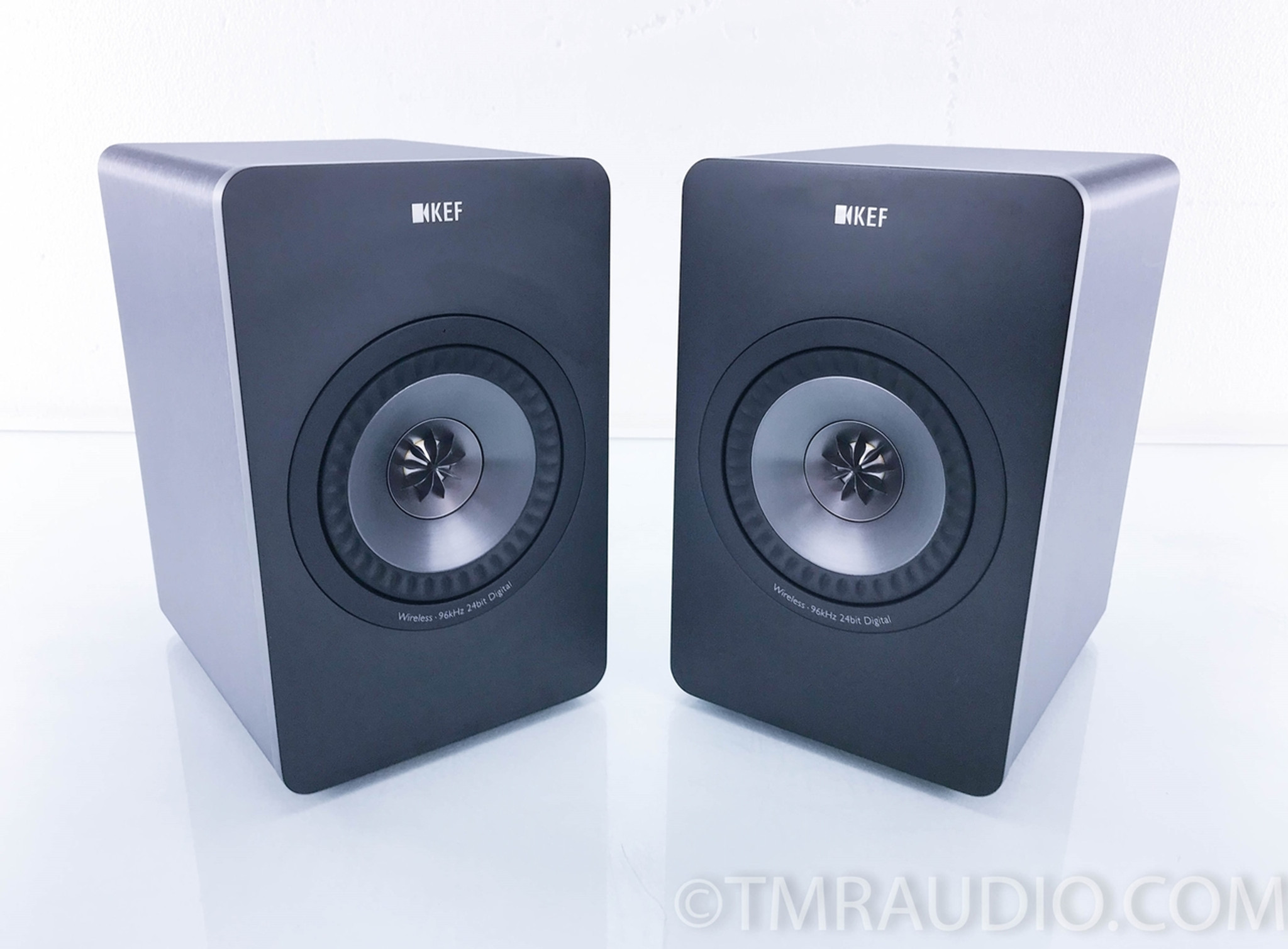 スピーカー・ウーファー KEF x300a 96kHz 24bit KEFのアクティブスピーカー「X300A」入荷情報！の巻 - サウンド