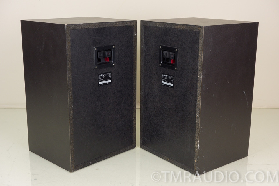 Aiwa SX-12 3-way Acoustic Suspension Speakers in Factory Box - The