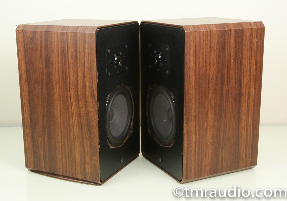 ads bookshelf speakers