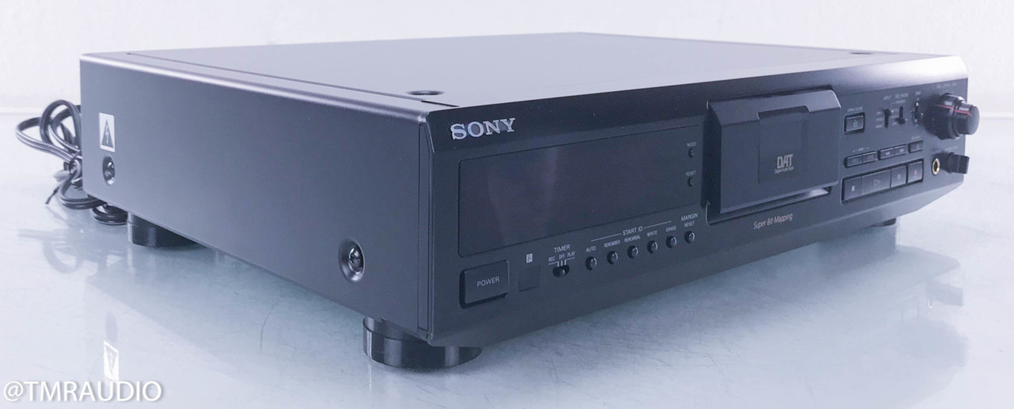 SONY DATデッキ　DTC-ZE700 未開封デープ9本付き SONY DATデッキ DTC-ZE700 未開封デープ9本付き SONY DATデッキ