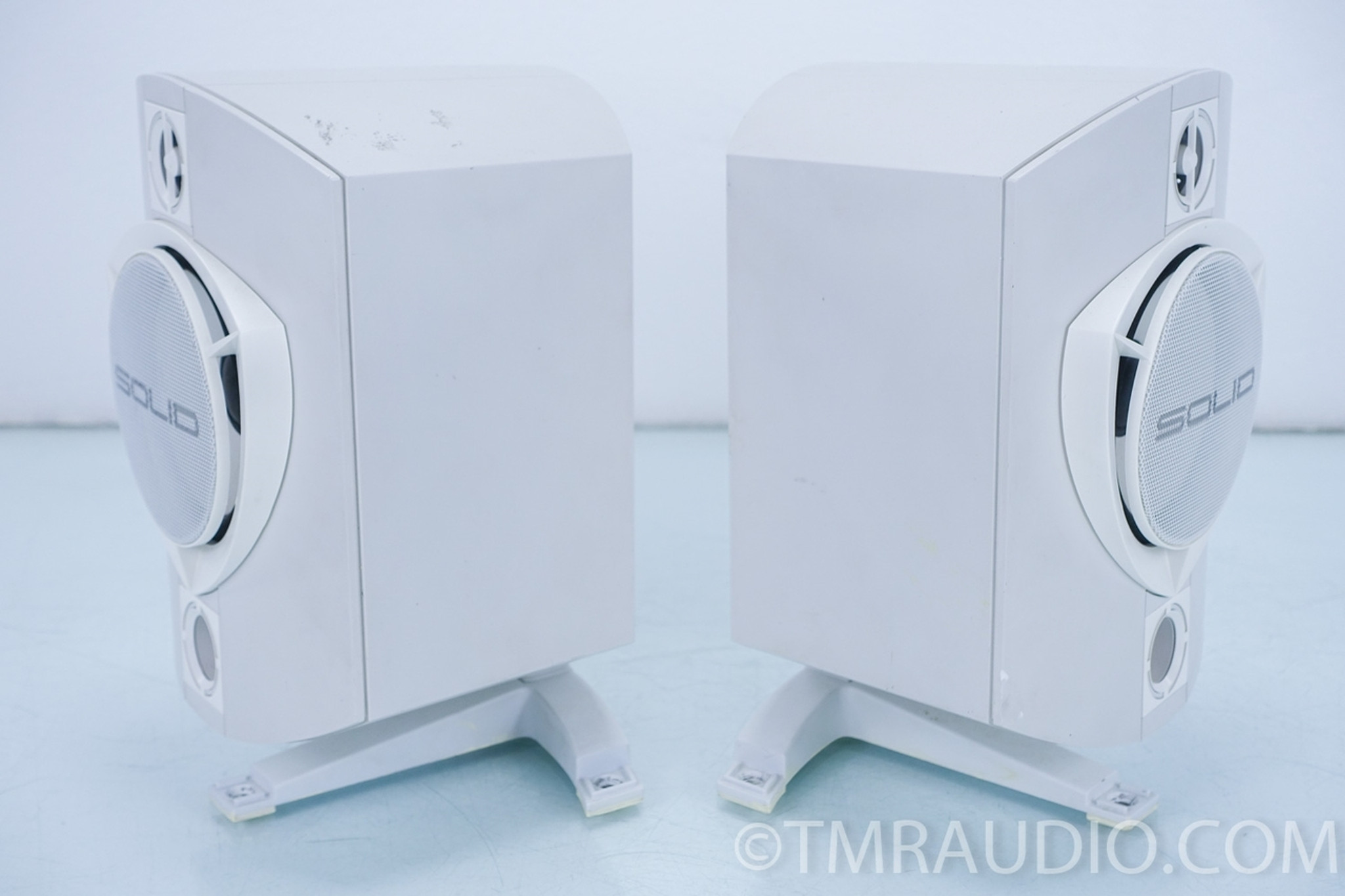 B&W Rocksolid Sounds Solid Monitor Speakers with Mounts