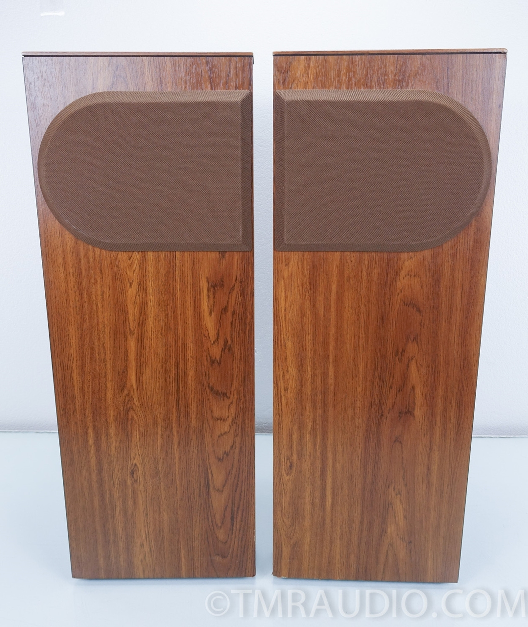 Bose 401 Floorstanding Speakers; Excellent Working Pair