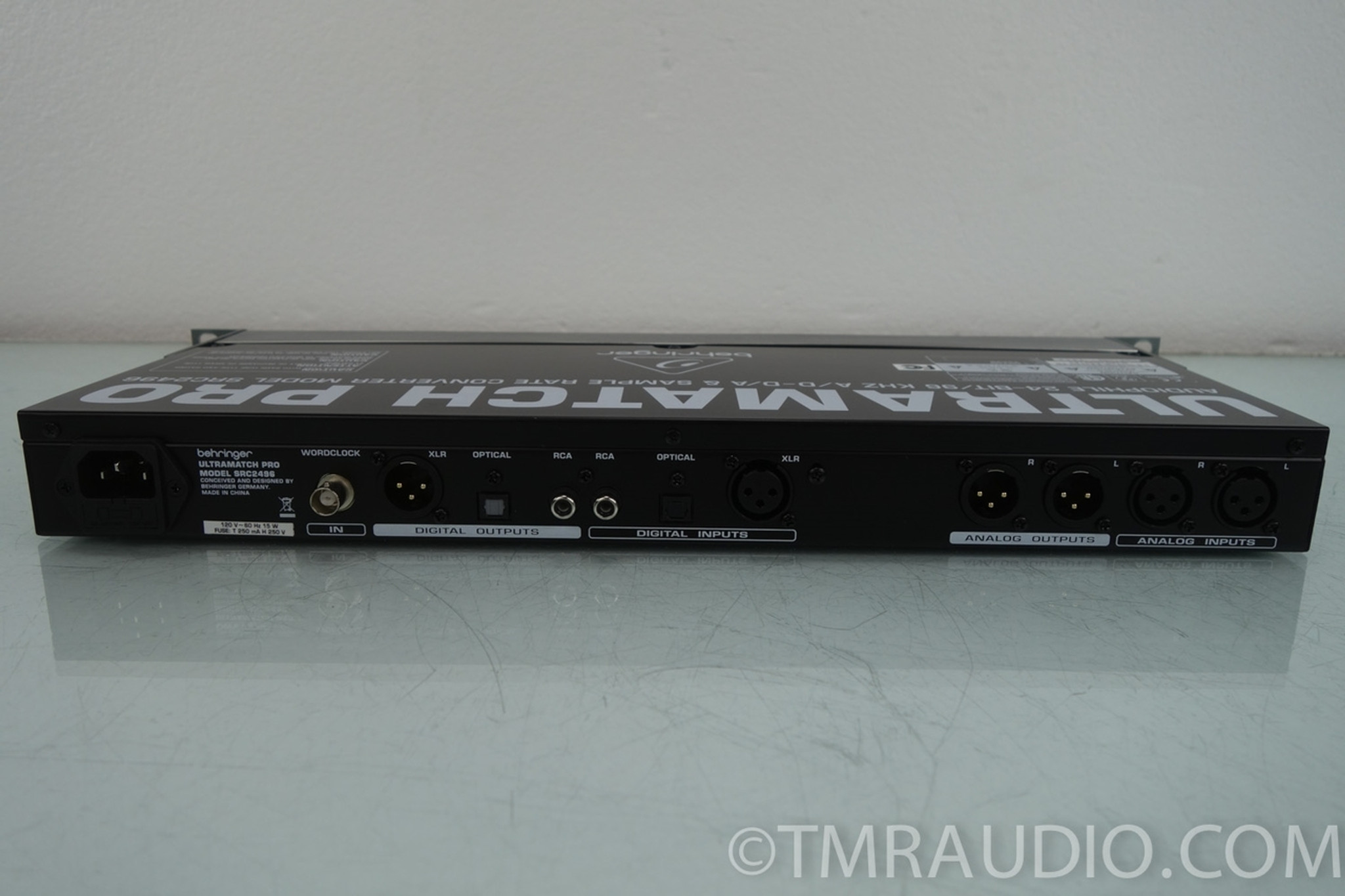 Behringer Ultramatch Pro SRC2496 A/D-D/A & Sample Rate