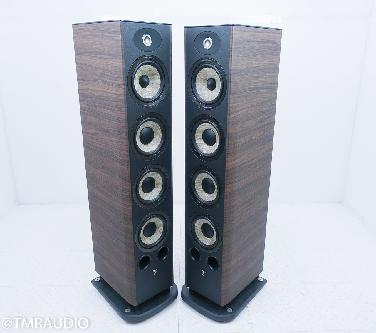 focal aria 936 walnut