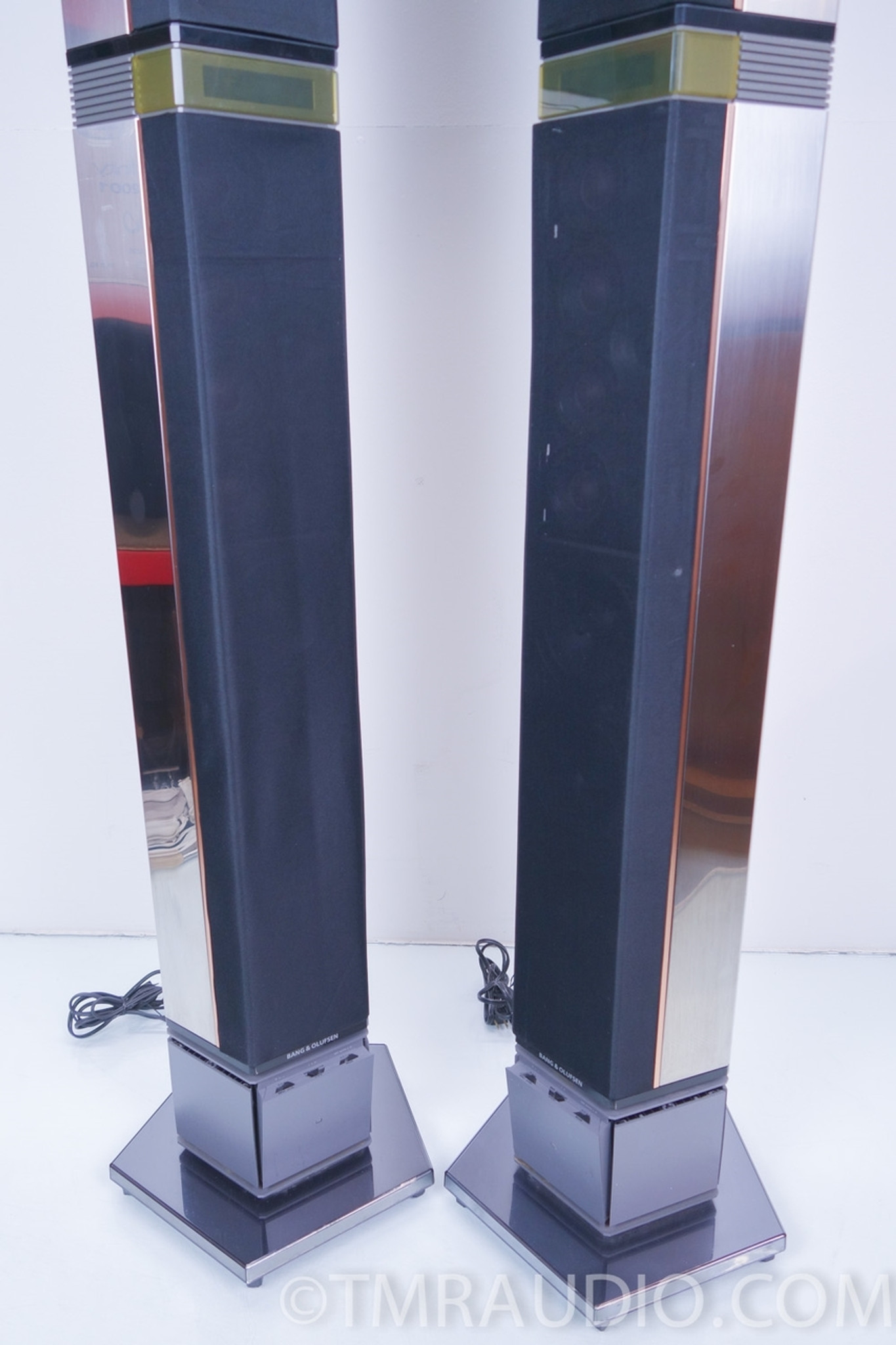 Bang & Olufsen Penta 2 Floorstanding Active Speaker pair; B&O