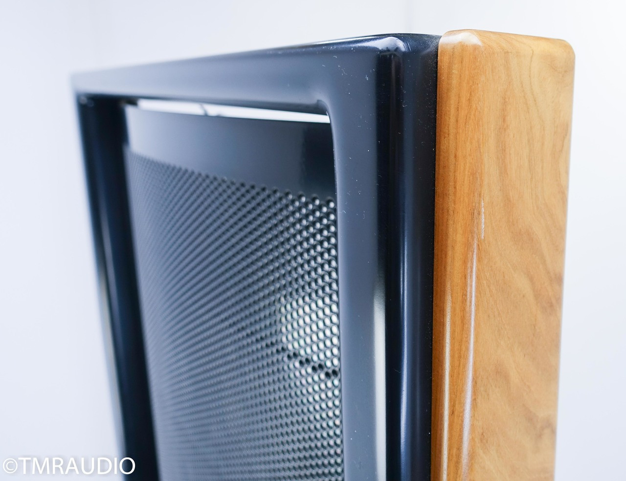 Martin Logan Monolith IIIx Hybrid Electrostatic Speakers; Oak Pair