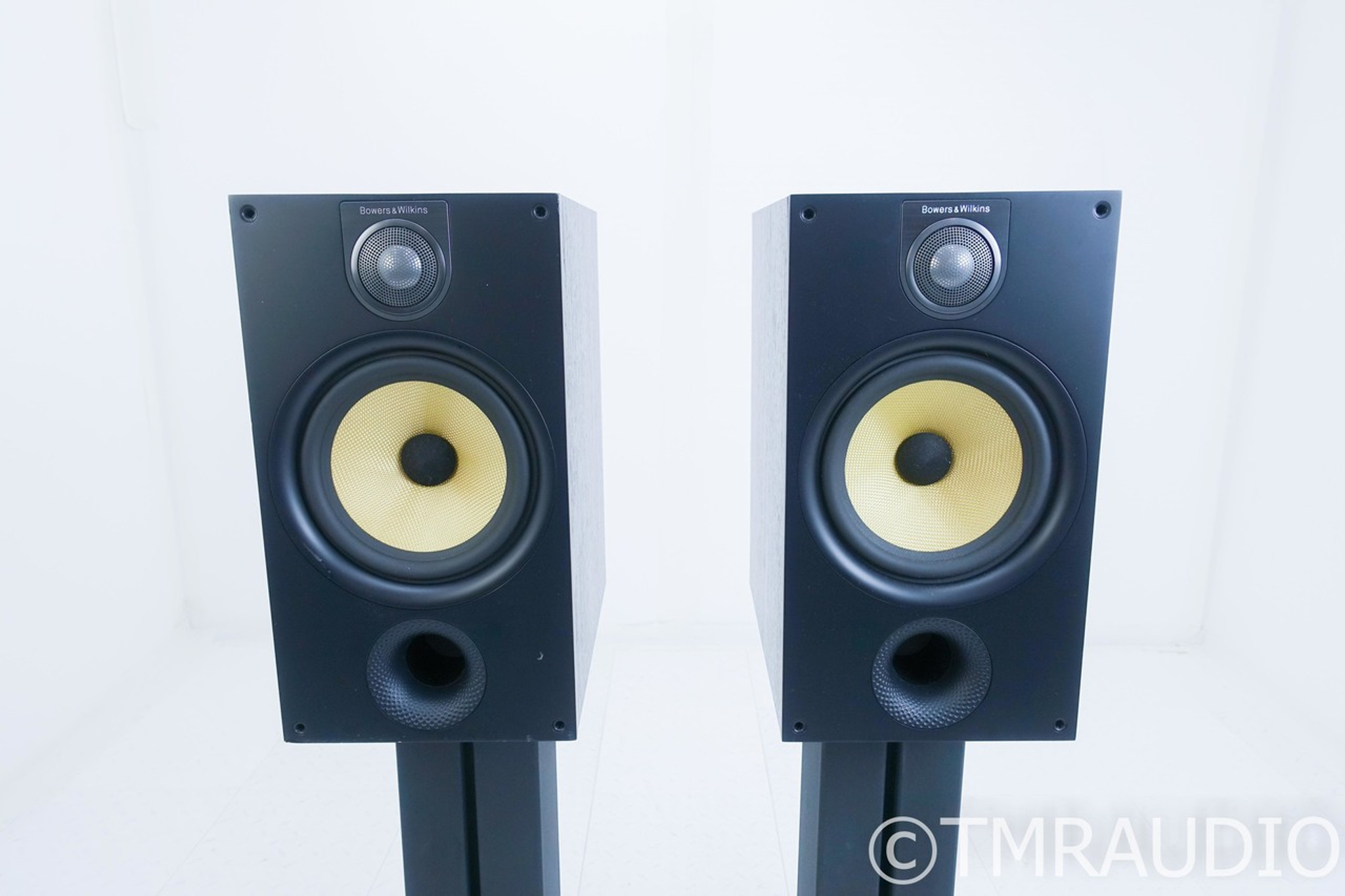 B&W 685 S2 Bookshelf Speakers; Black Ash Pair w/ Stands