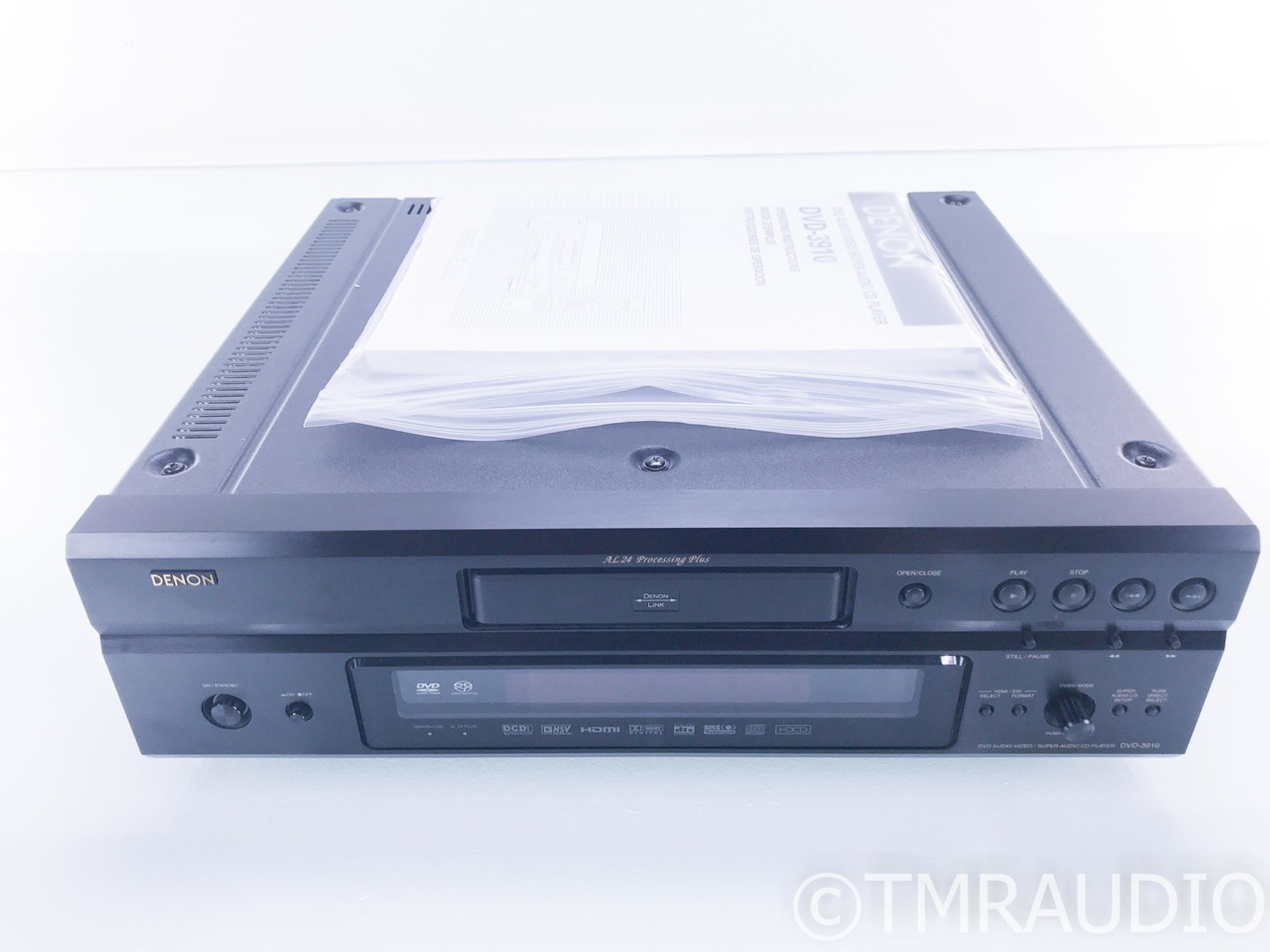 Denon DVD-3910 DVD / SACD Player; DVD3910 (No Remote) (SOLD)