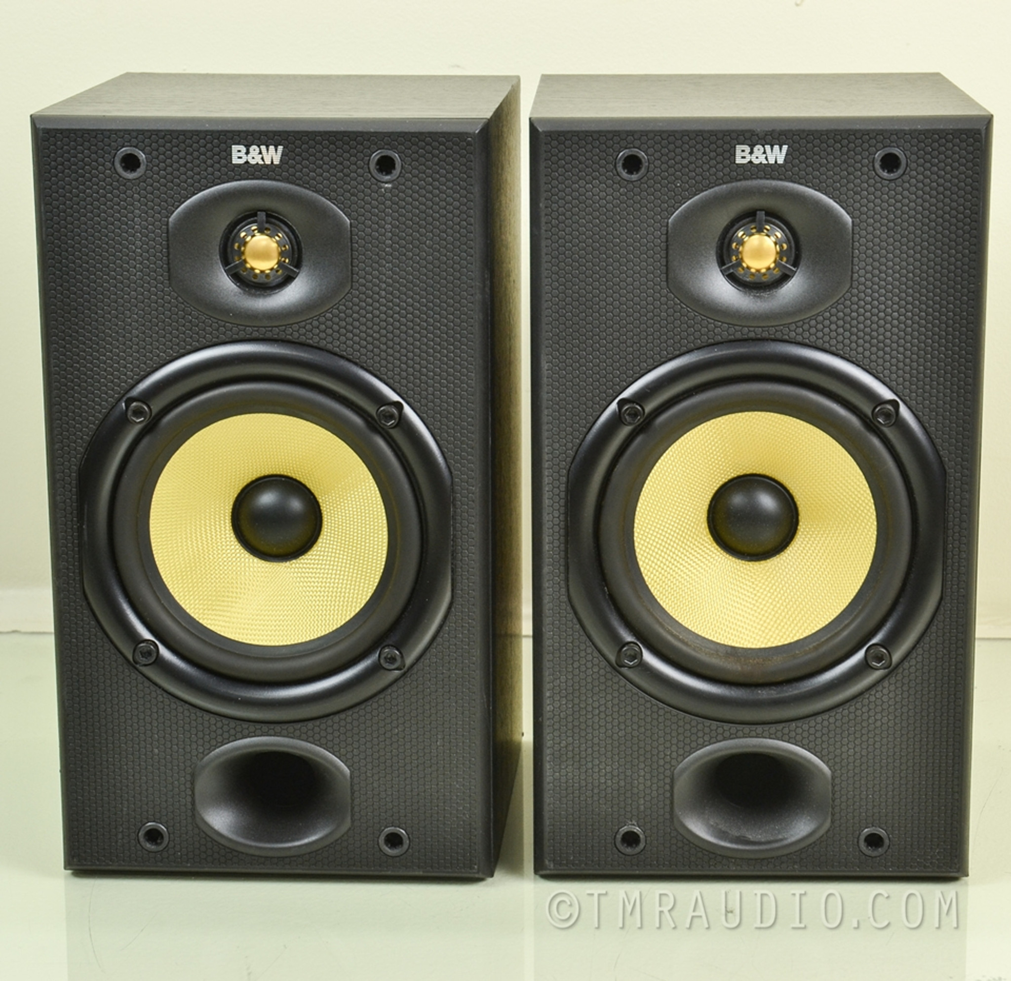 B&W Bowers & Wilkins DM601 Bookshelf Speakers; AS-IS (1 dead tweeter)