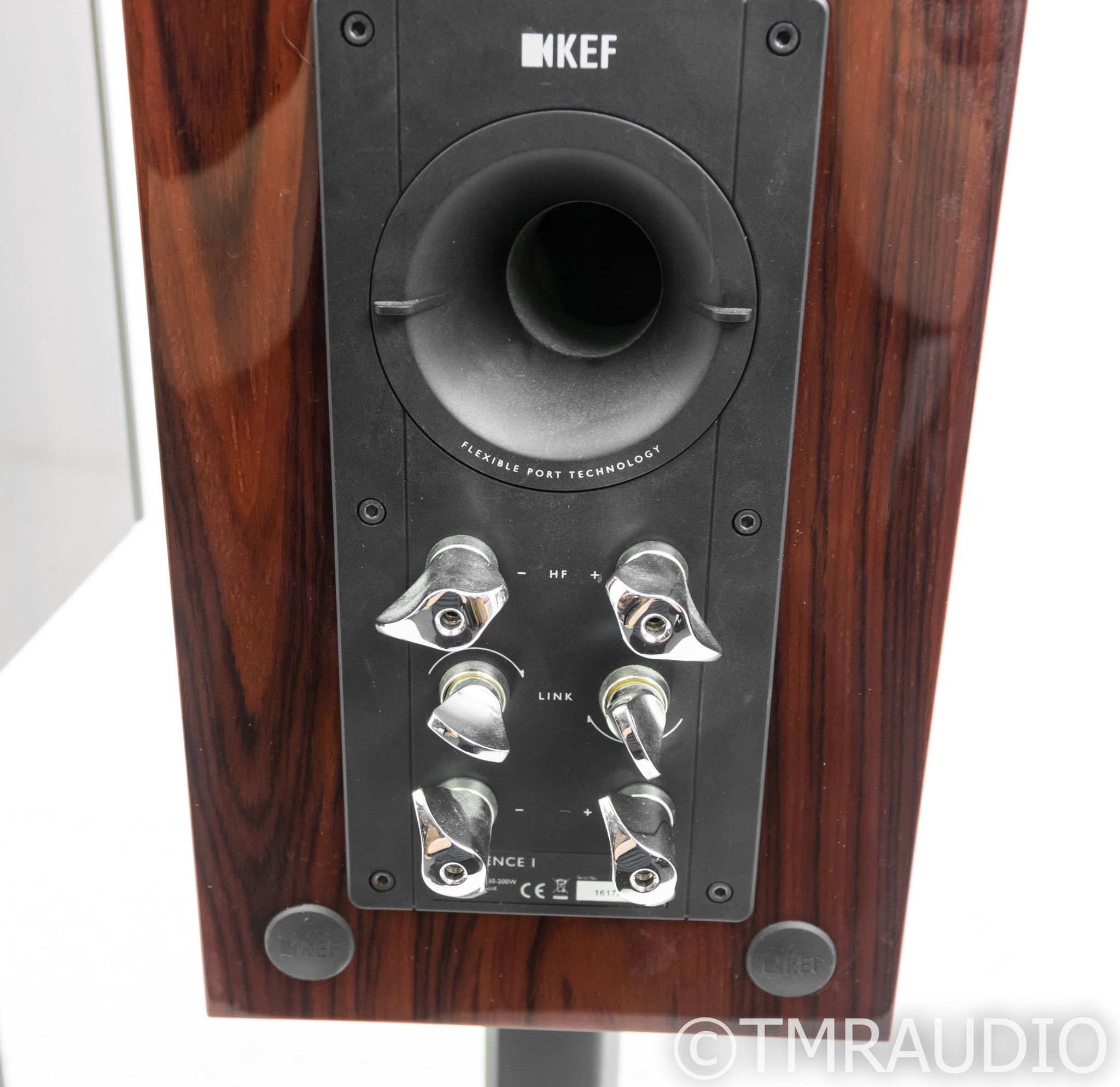 reference 1 bookshelf speaker