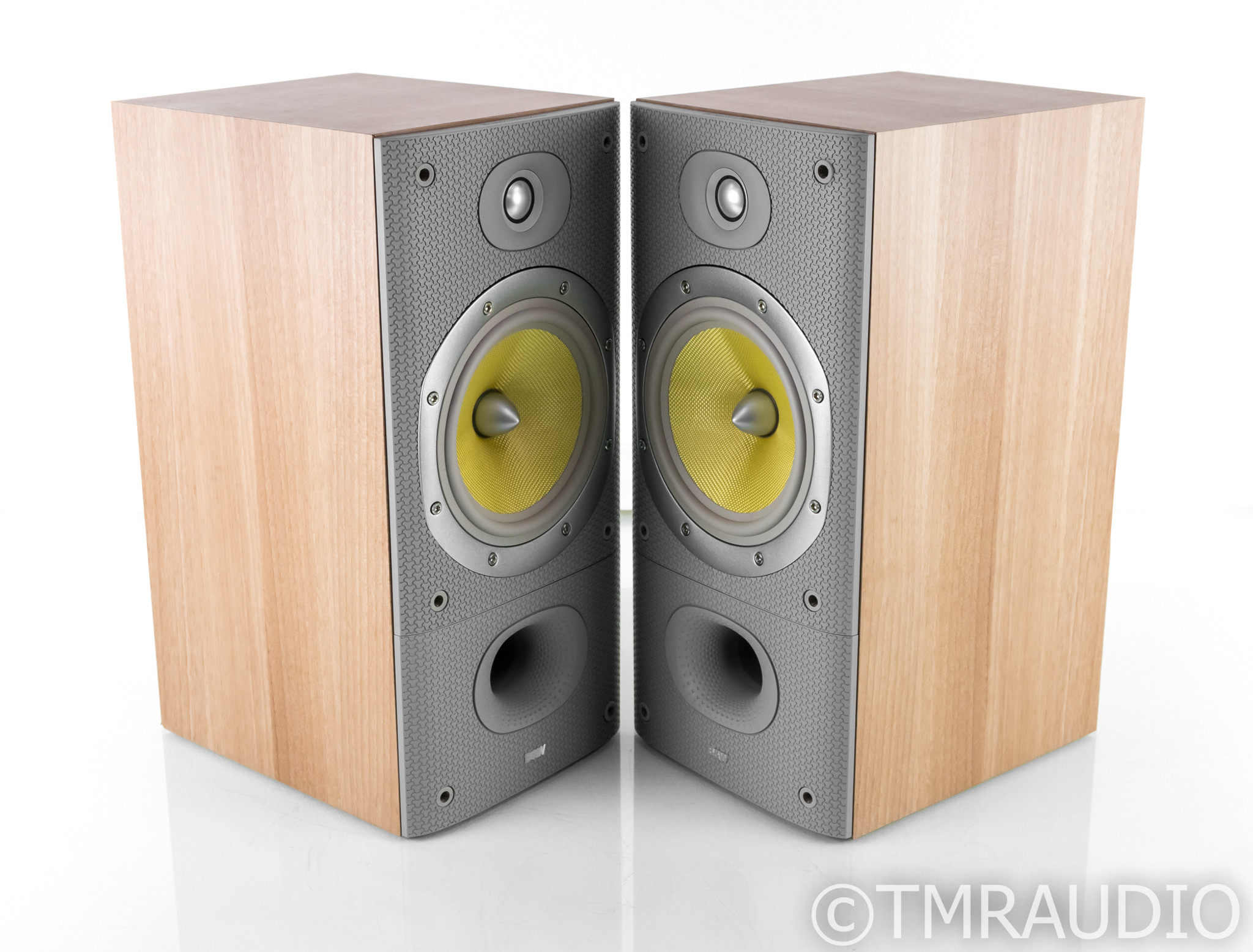 B&W DM602 S3 Bookshelf Speakers; DM-602; Oak Sorrento Pair