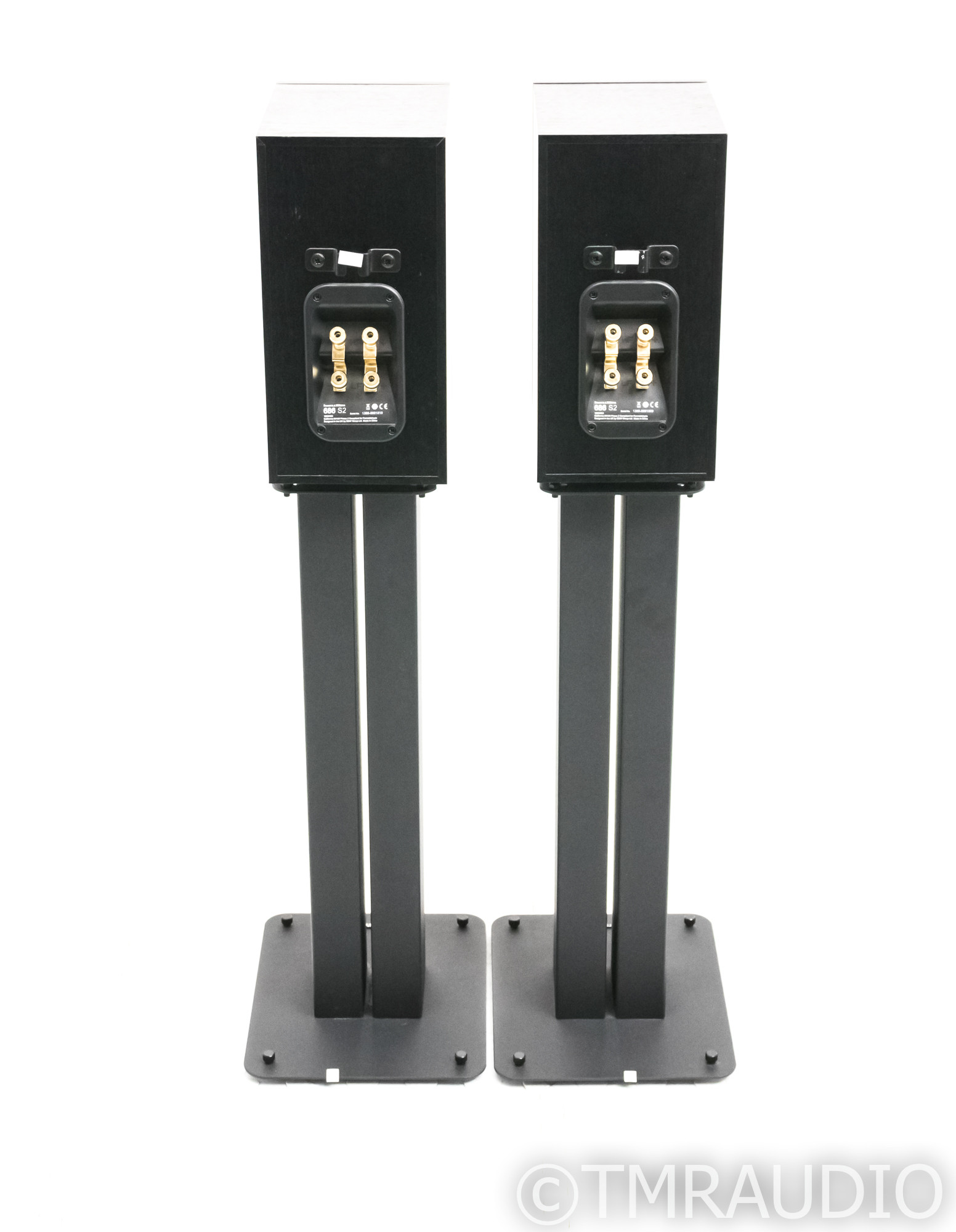 B&W 686 S2 Bookshelf Speakers