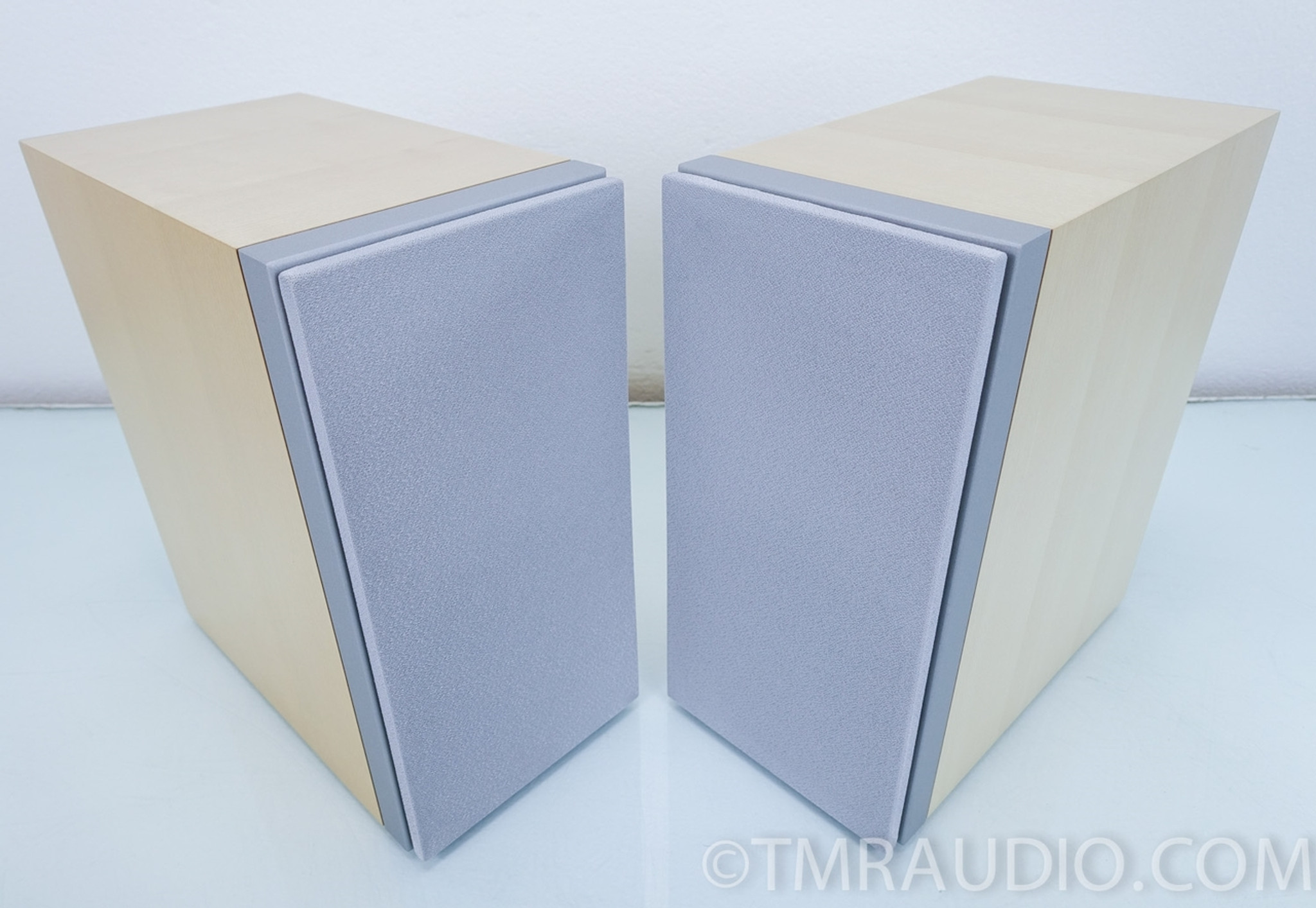 Amphion Helium 2 Speakers; Excellent Pair in Factory Box