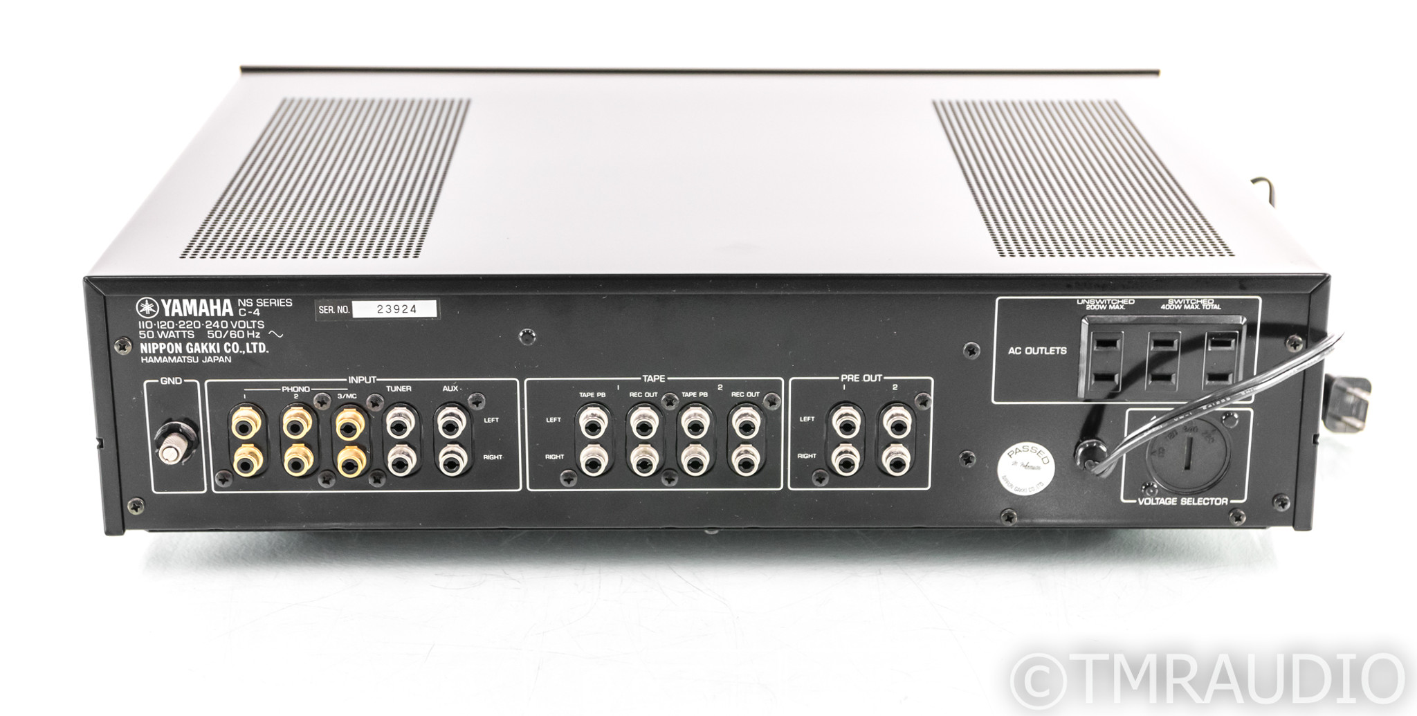 。YAMAHA プリアンプ　C-4 Yamaha C-4 Natural Sound Stereo Control Amplifier **For