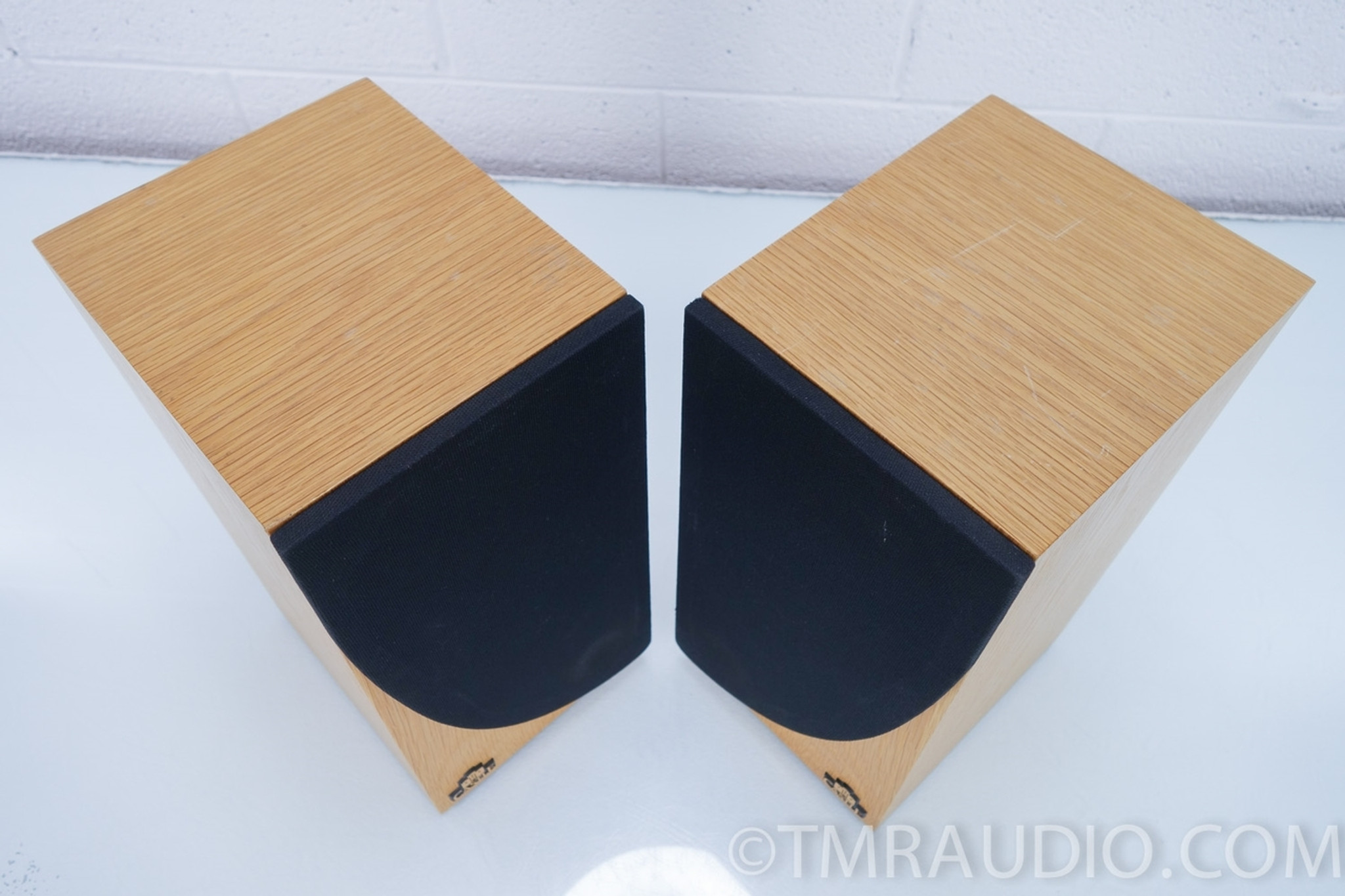 Castle Acoustics Isis Bookshelf Speakers; Excellent Pair