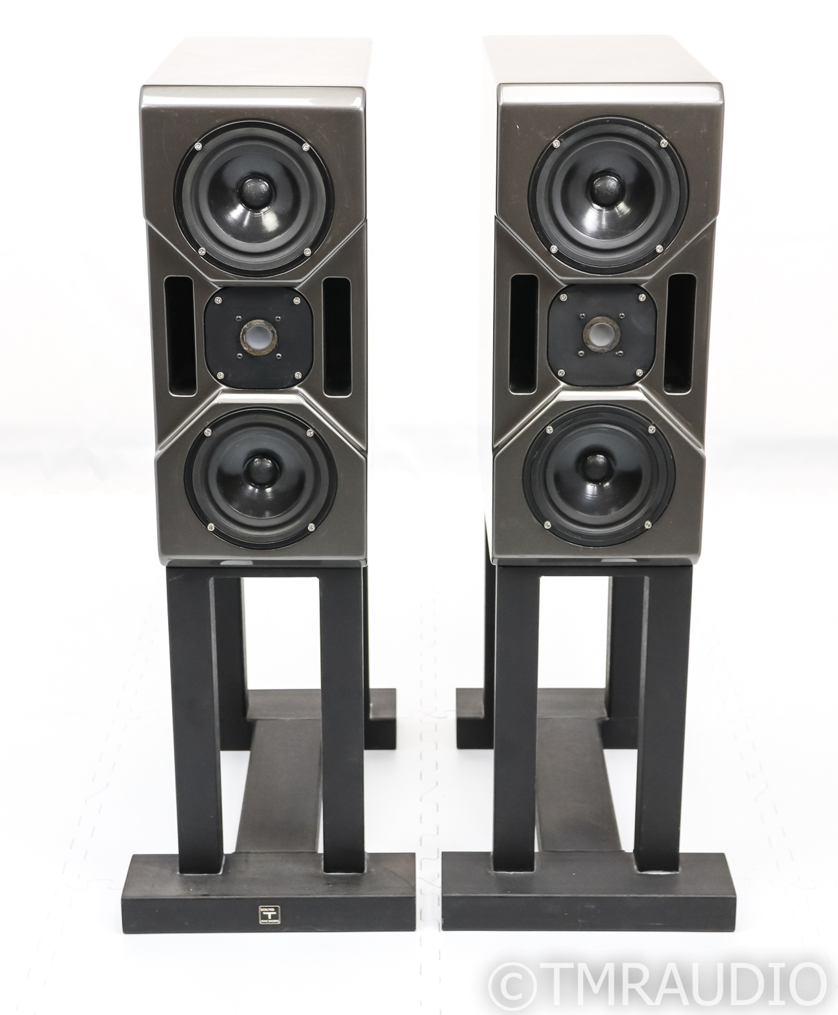 Wilson Audio Cub Series 2 Bookshelf Speakers; Gloss Grey Pair; Sound Anchor  Stands