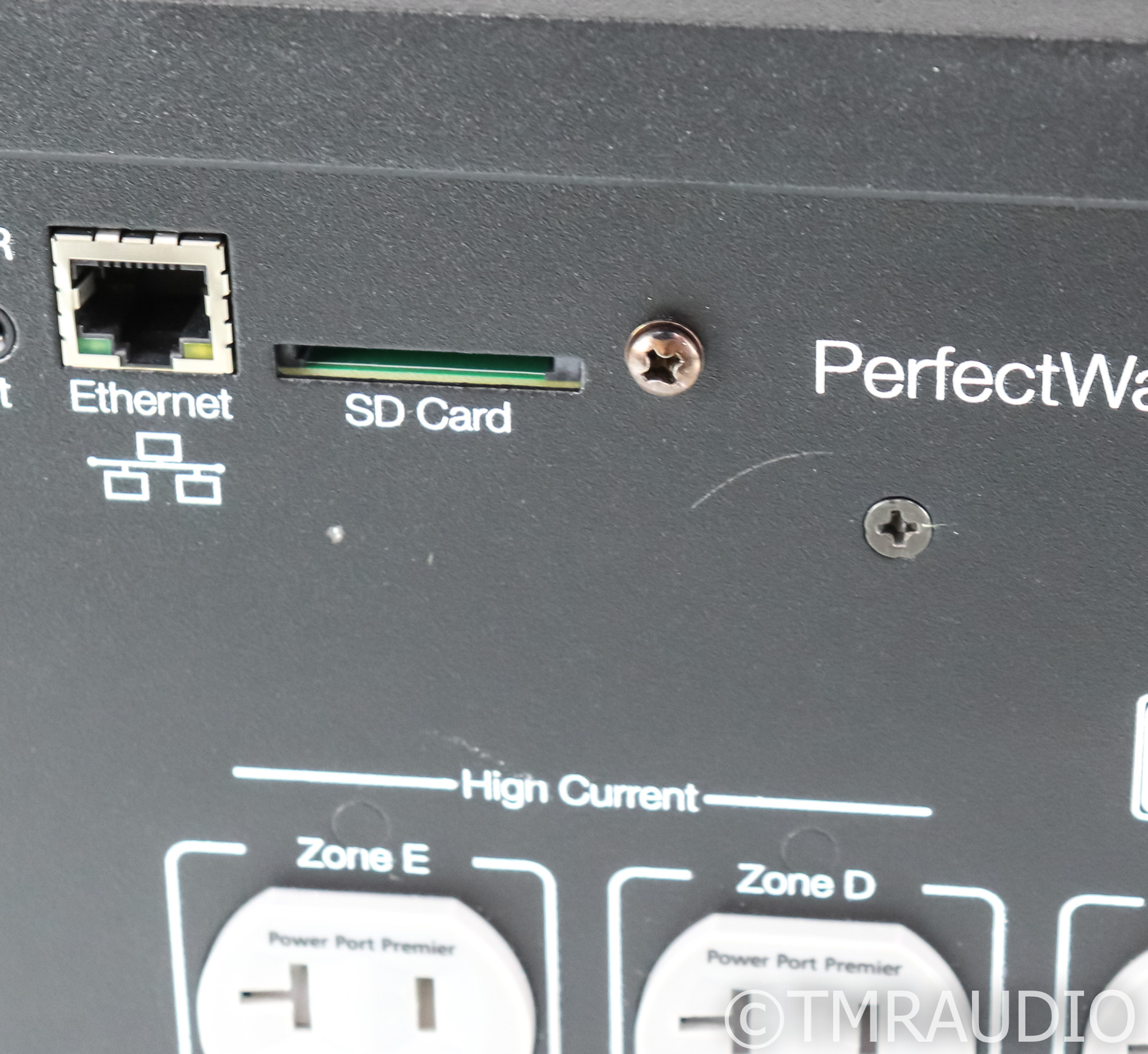 PS Audio PerfectWave Power Plant 10 AC Line Conditioner; P10; Black