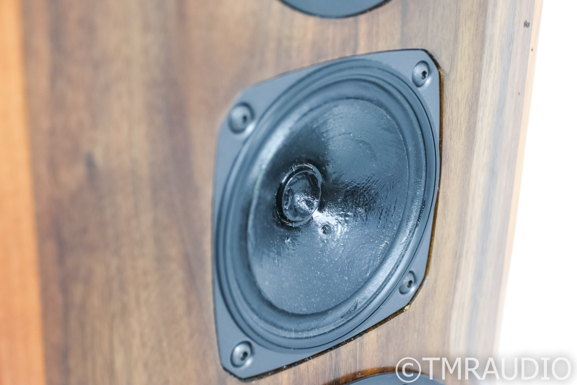 Daedalus Audio Argos v.2 Floorstanding Speakers; Cherry Pair; Walnut