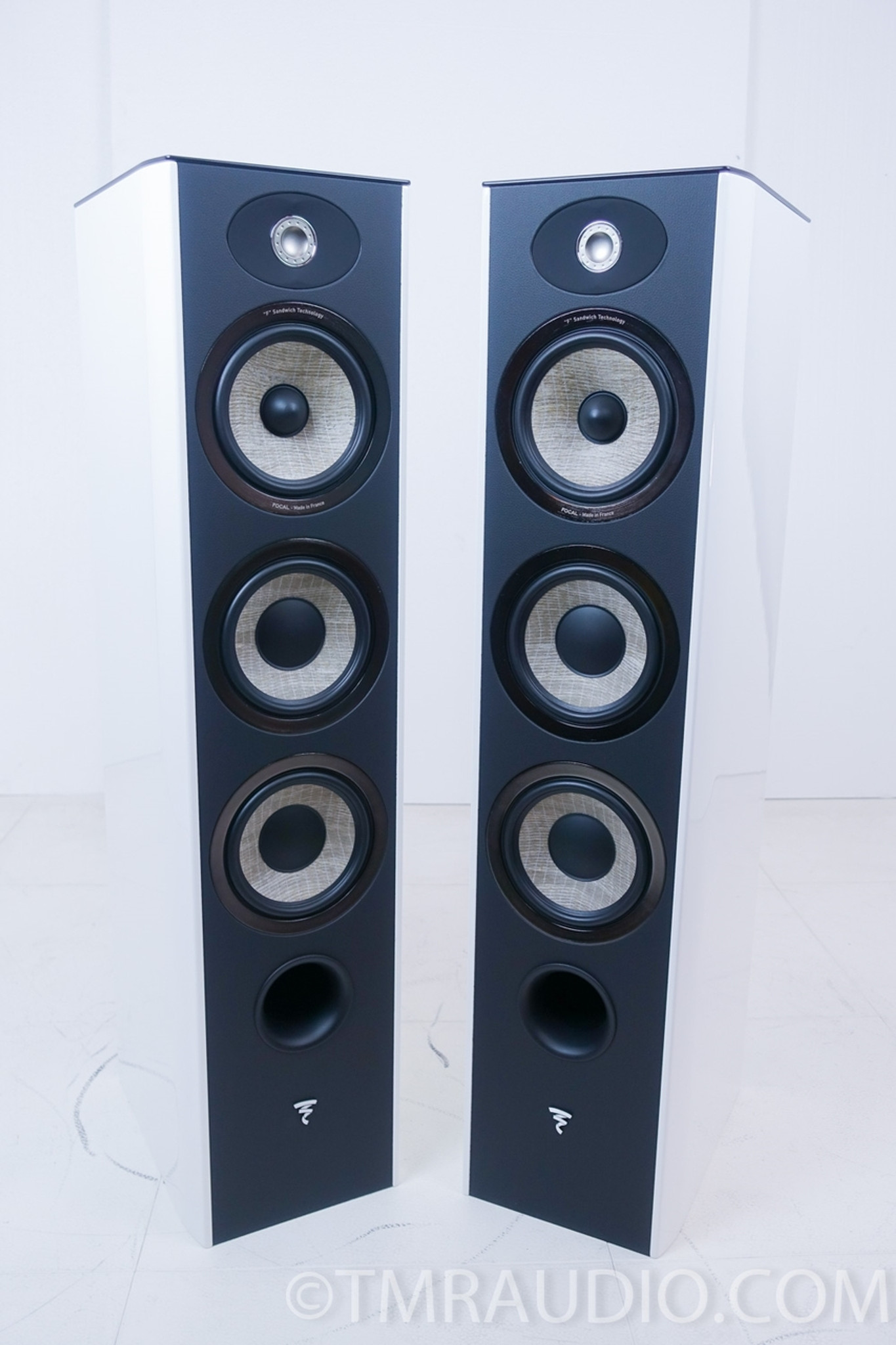 Focal Aria 926 Floorstanding Speakers; White; Mint Pair
