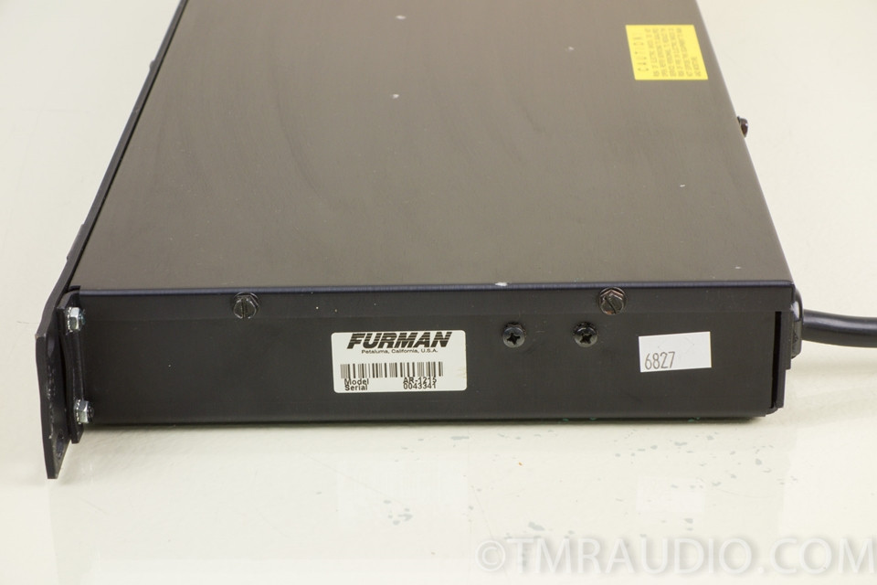 Furman AR1215 AC Line Voltage Regulator / Power Conditioner The