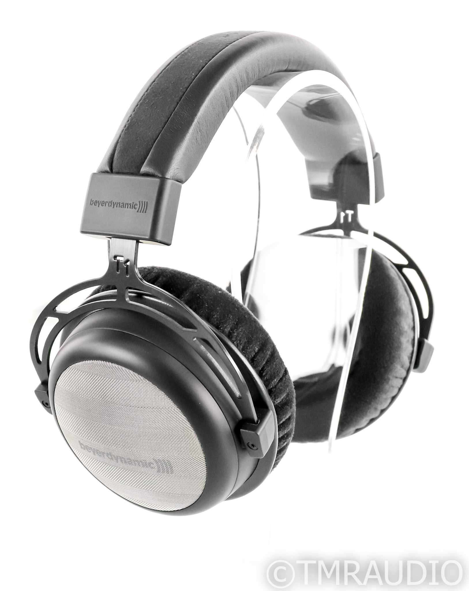 Beyerdynamic T1 2nd Gen Closed Back Headphones; Gen2; Black