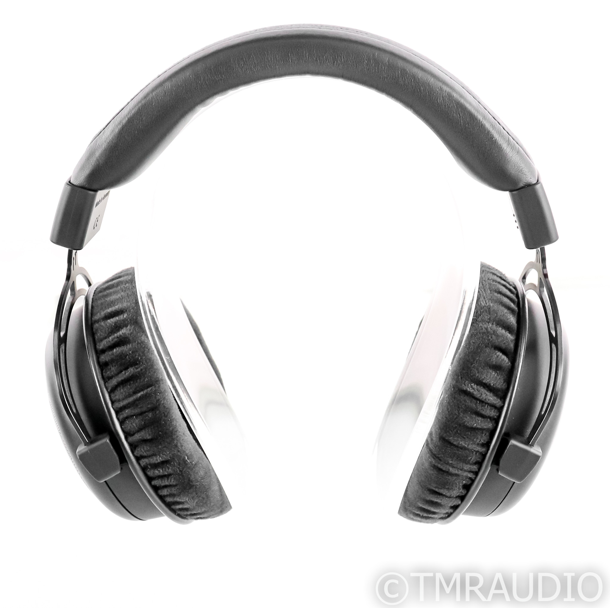 Beyerdynamic T1 2nd Gen Closed Back Headphones; Gen2; Black