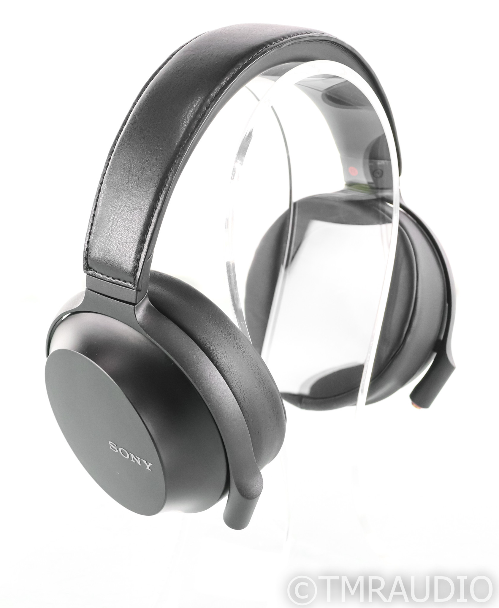 Sony MDR-Z7M2 Closed Back Headphones; MDRZ7M2 - The Music Room