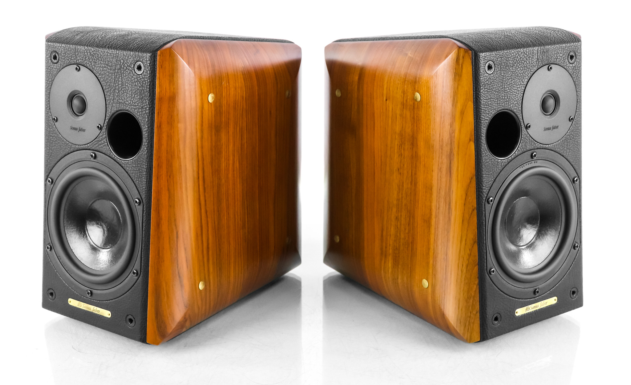 Sonus Faber Concerto Bookshelf Speakers; Walnut Pair The Music Room