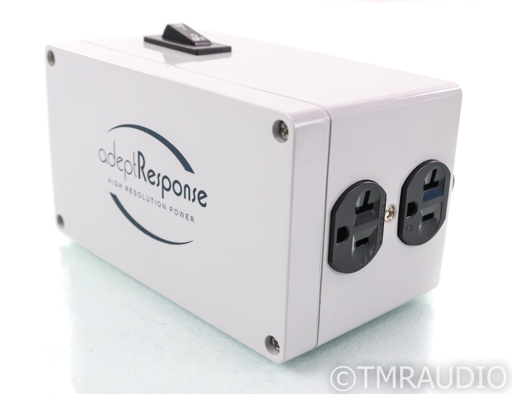 Audience Adept Response aR2pT4 AC Power Line Conditioner; AR2PT4 (Open Box) The Music Room