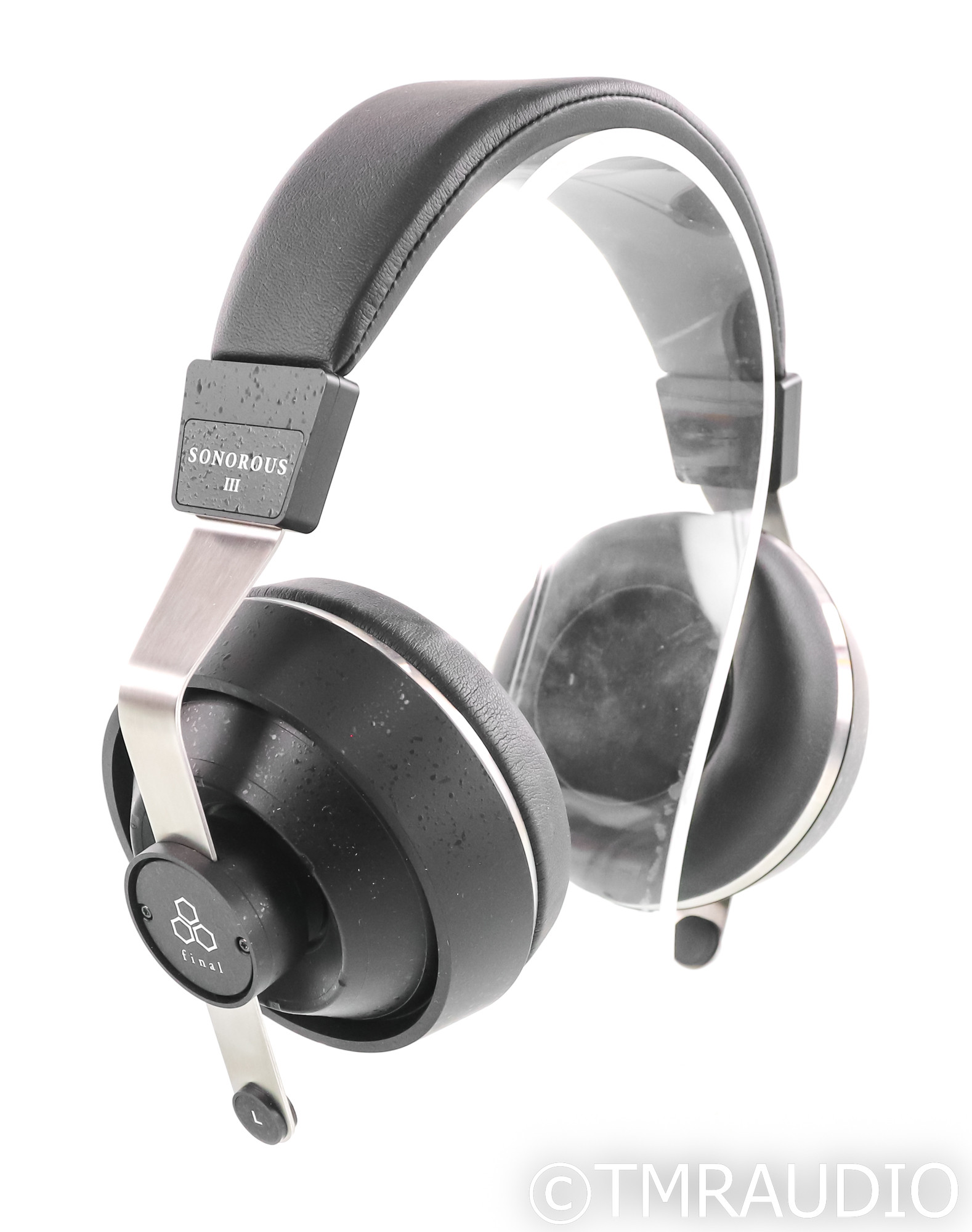 Final Sonorous III Closed Back Headphones