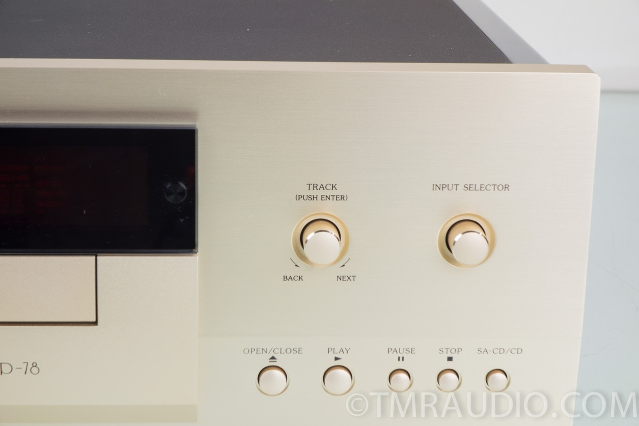 Accuphase DP-78 Reference CD / SACD Player; DAC in Factory Box