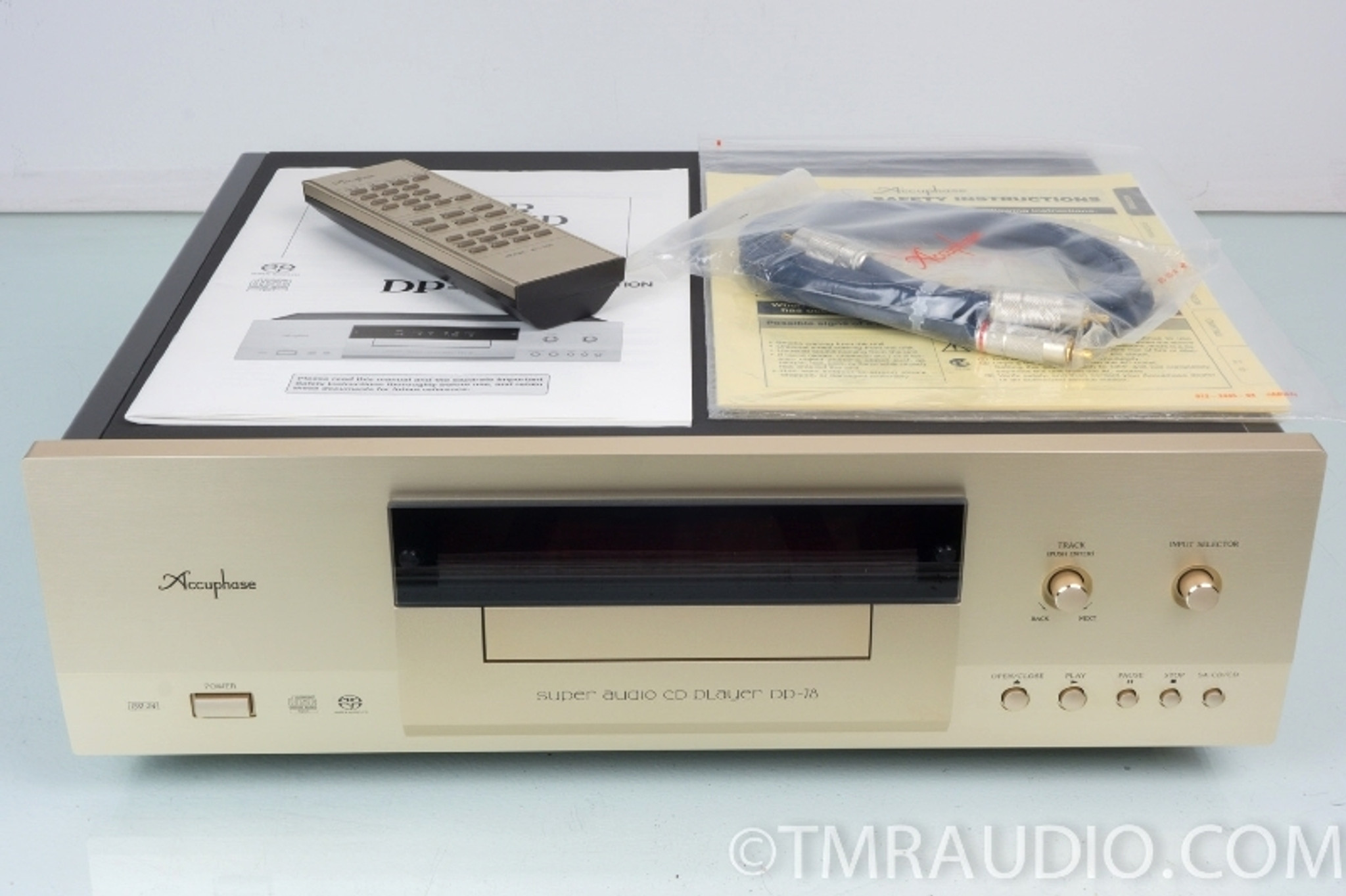 Accuphase DP-78 Reference CD / SACD Player; DAC in Factory Box