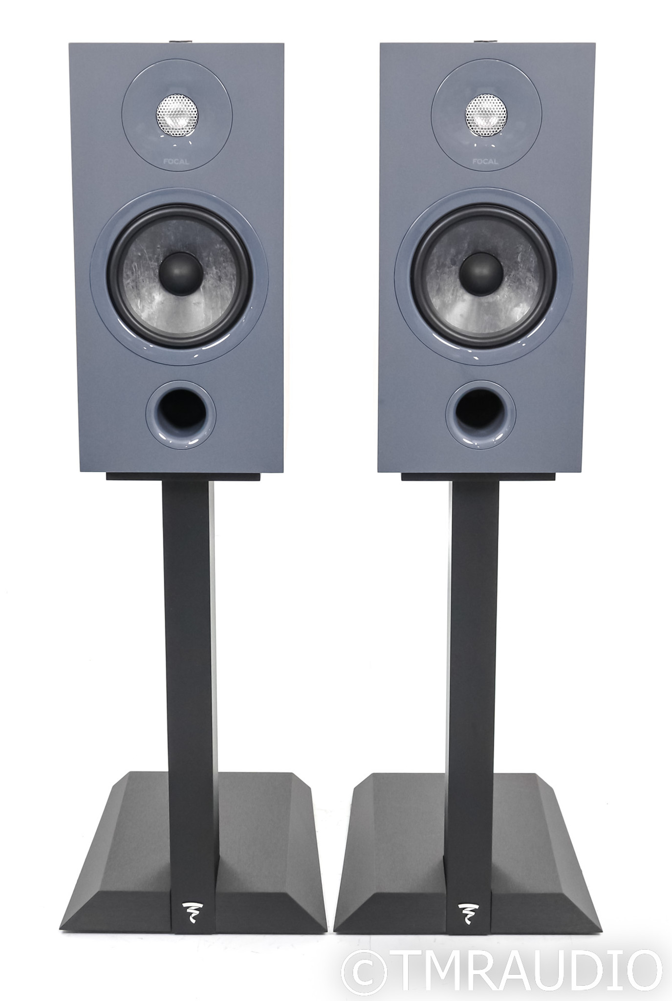 focal chora 806 stands