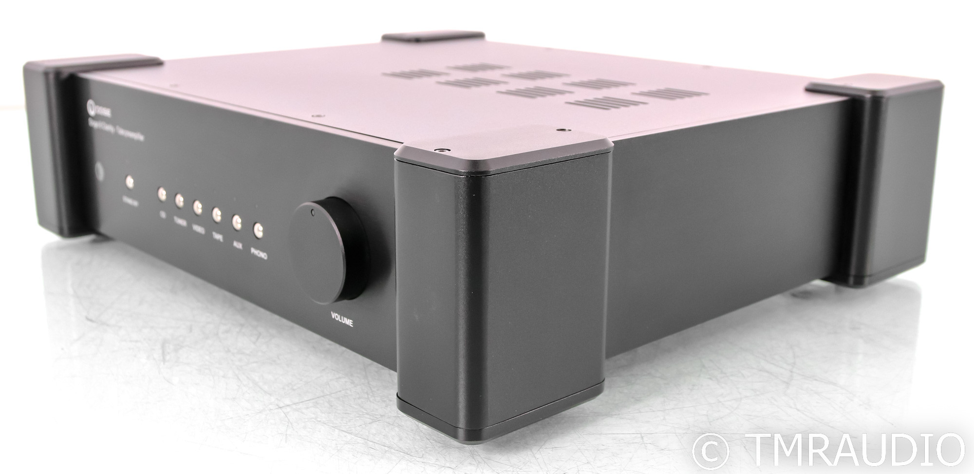 Doge 8 Clarity Stereo Tube Preamplifier; Remote; MM / MC Phono The