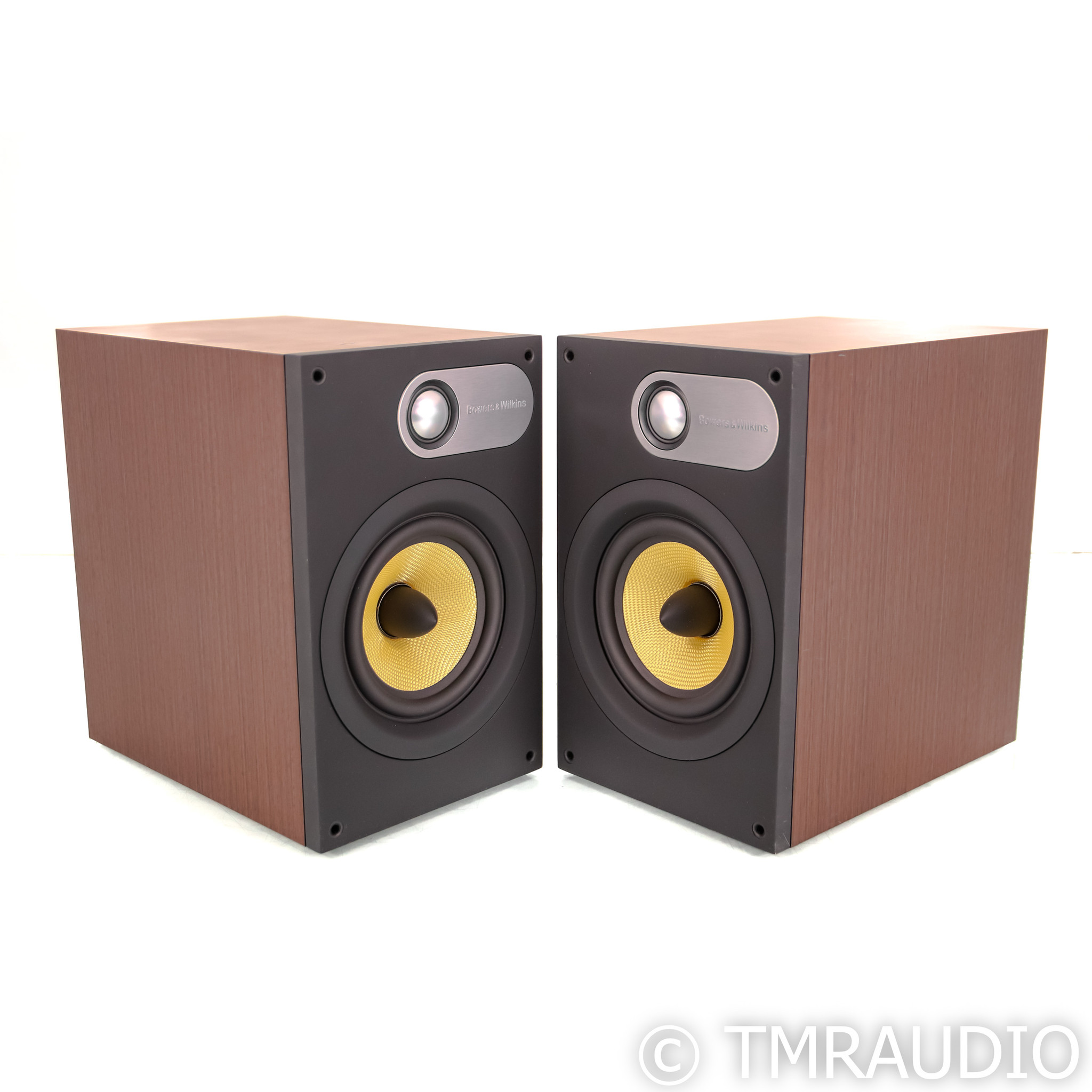 Bowers & Wilkins 686 Bookshelf Speakers